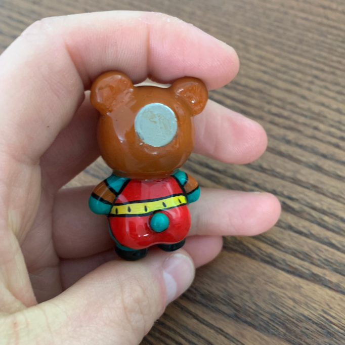 BubbleButtBear Magnet - Robin